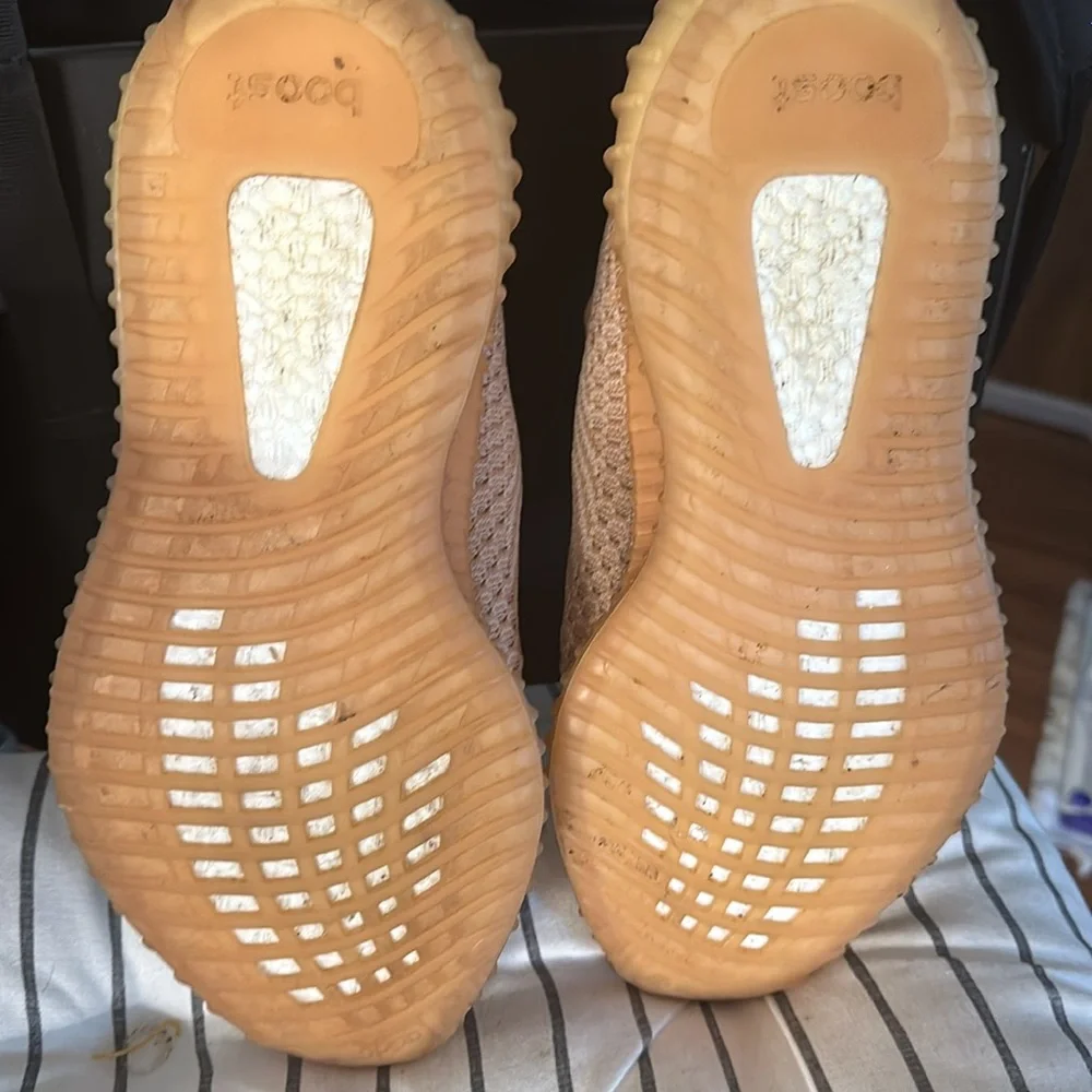 Adidas Yeezy Boost  Sneakers EUC - Picture 4 of 7